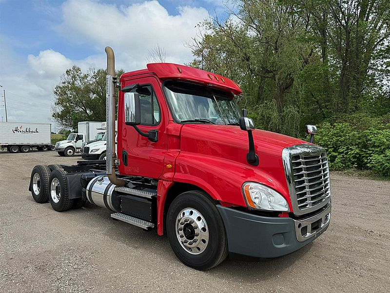 2020 Freightliner Cascadia 125