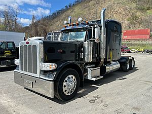 2023 Peterbilt 389 - Sleeper Truck