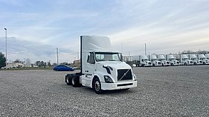 2018 Volvo VNL - Day Cab