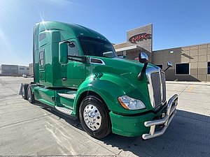 2019 Kenworth T680 - Sleeper Truck