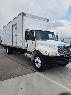 2018 International DuraStar 4300
