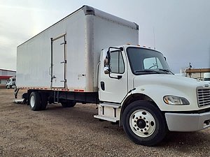 2018 Freightliner M2 106 - Box Van