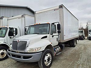2018 International DuraStar 4300 - Box Van