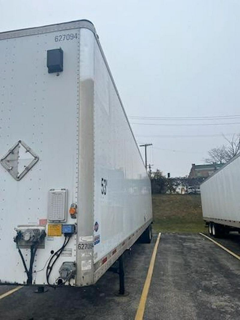 2011 Utility 4000DX 53/162/102