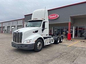 2019 Peterbilt 579 - Day Cab