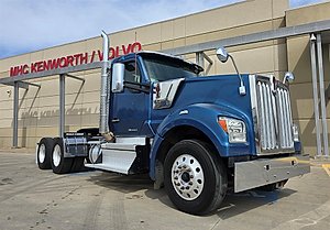 2021 Kenworth W990