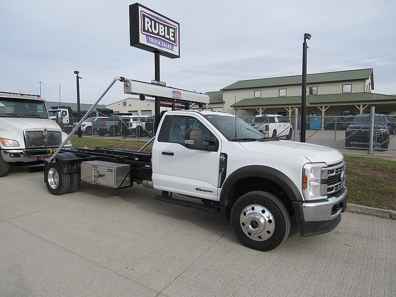 2024 Ford F600
