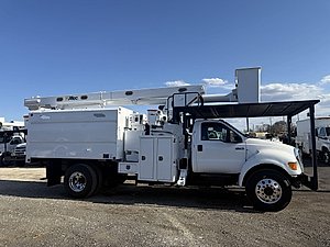 2013 Ford F750 - Bucket Truck