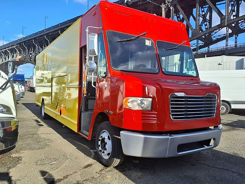 2017 Freightliner MT55