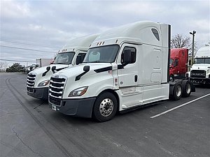 2020 Freightliner Cascadia 126