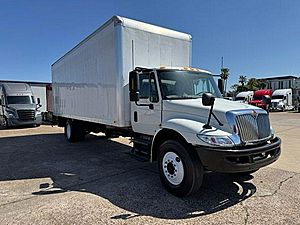2018 International DuraStar 4300 - Box Van