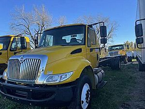 2019 International DuraStar 4300 - Cab & Chassis