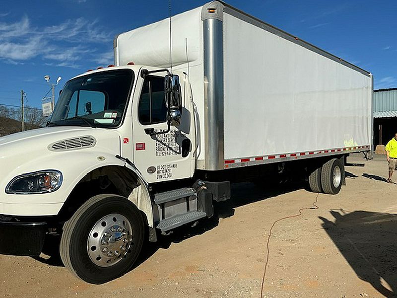2019 Freightliner M2 106
