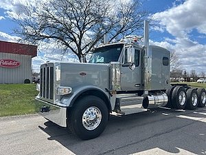 2025 Peterbilt 589
