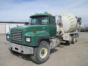 1995 Mack rd690s - Mixer