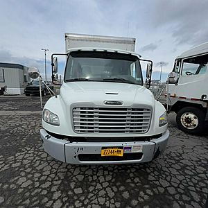 2019 Freightliner M2 106