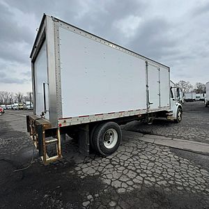 2019 Freightliner M2 106
