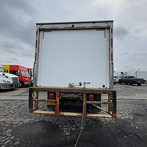 2019 Freightliner M2 106