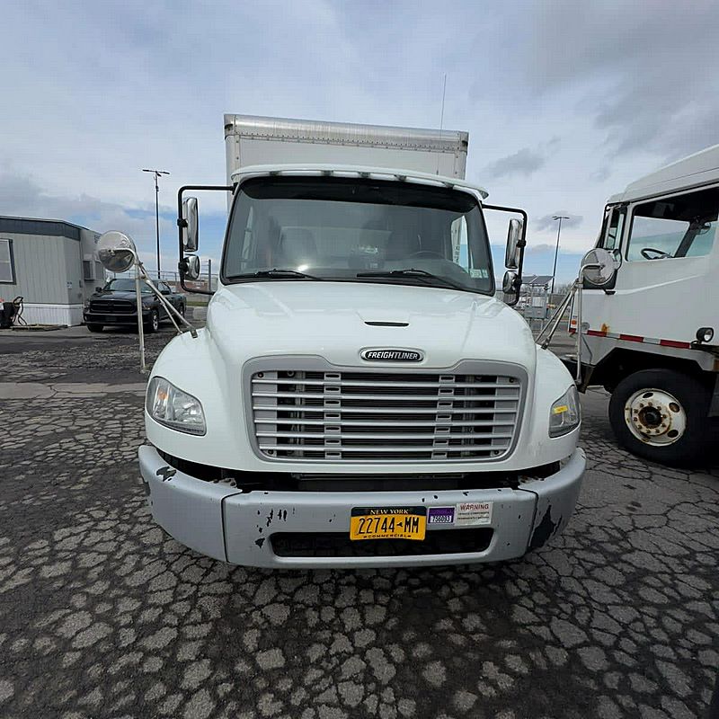 2019 Freightliner M2 106
