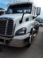 2018 Freightliner Cascadia 113