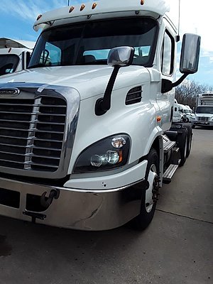 2018 Freightliner Cascadia 113