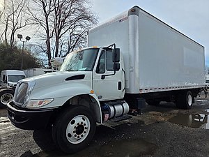 2018 International DuraStar 4300 - Box Van