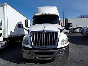 2020 International LT625 - Sleeper Truck