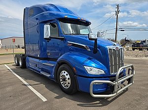 2023 Peterbilt 579