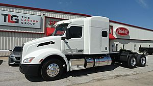 2022 Peterbilt 579 - Sleeper Truck