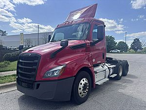 2020 Freightliner Cascadia 126 - Day Cab