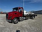 2025 Mack MD642