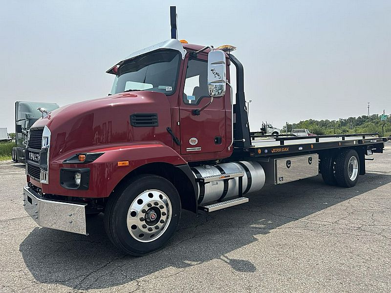 2025 Mack MD6 42R