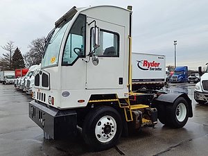 2020 Autocar YARD TRACTOR