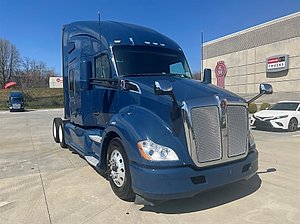 2022 Kenworth T680 - Sleeper Truck