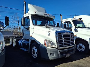 2018 Freightliner Cascadia 125