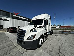 2019 Freightliner Cascadia 126 - Sleeper Truck
