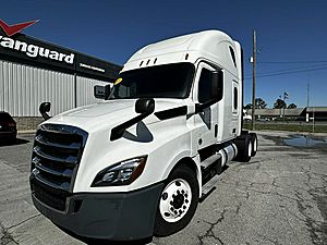 2019 Freightliner Cascadia 126 - Sleeper Truck