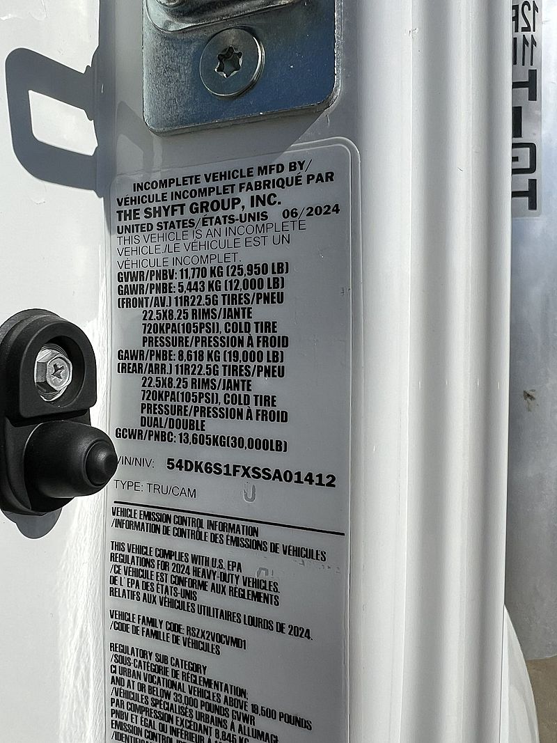 2025 Isuzu FTR