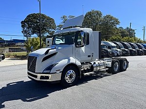 2025 Volvo VNL