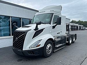 2025 Volvo VNL