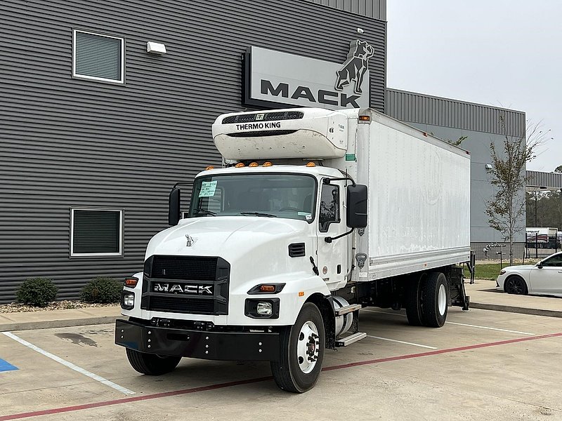 2025 Mack MD6