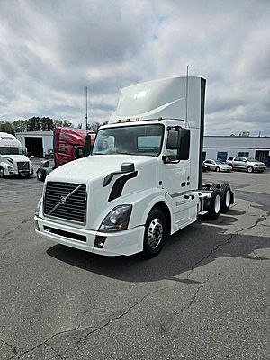 2018 Volvo VNL - Day Cab
