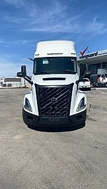 2025 Volvo T660