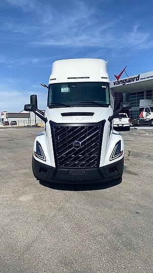 2025 Volvo T660