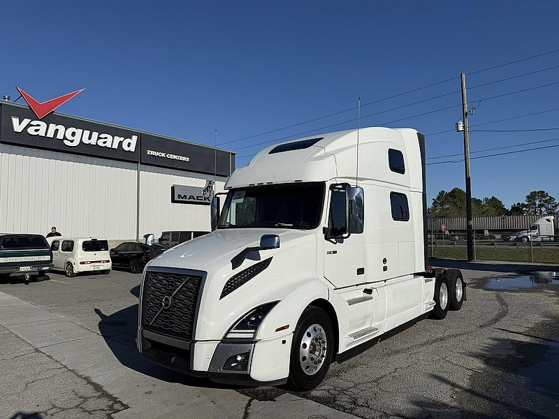 2021 Volvo VNL 860