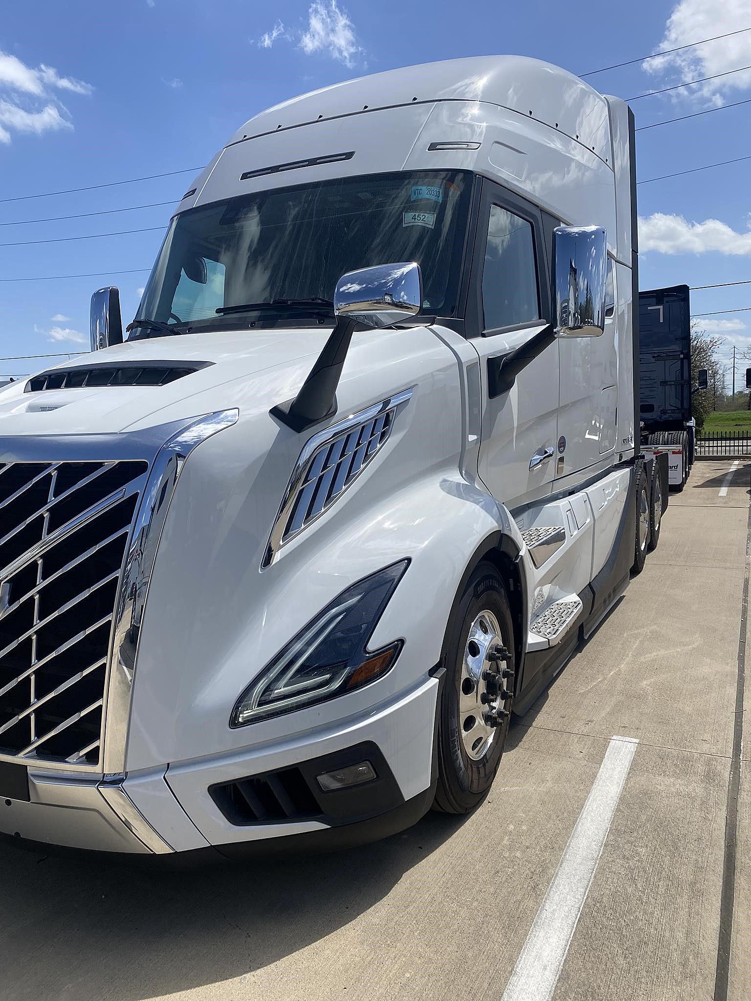 2025 Volvo VNL64T840 For Sale | Sleeper Truck | #1218932