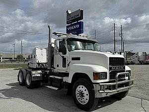 2020 Mack Pinnacle