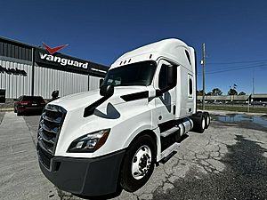 2019 Freightliner Cascadia 126 - Sleeper Truck