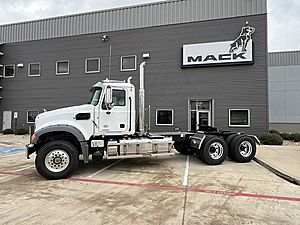 2026 Mack GRANITE 64FT