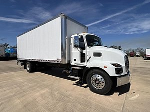2025 Mack MD6 - Cargo Van